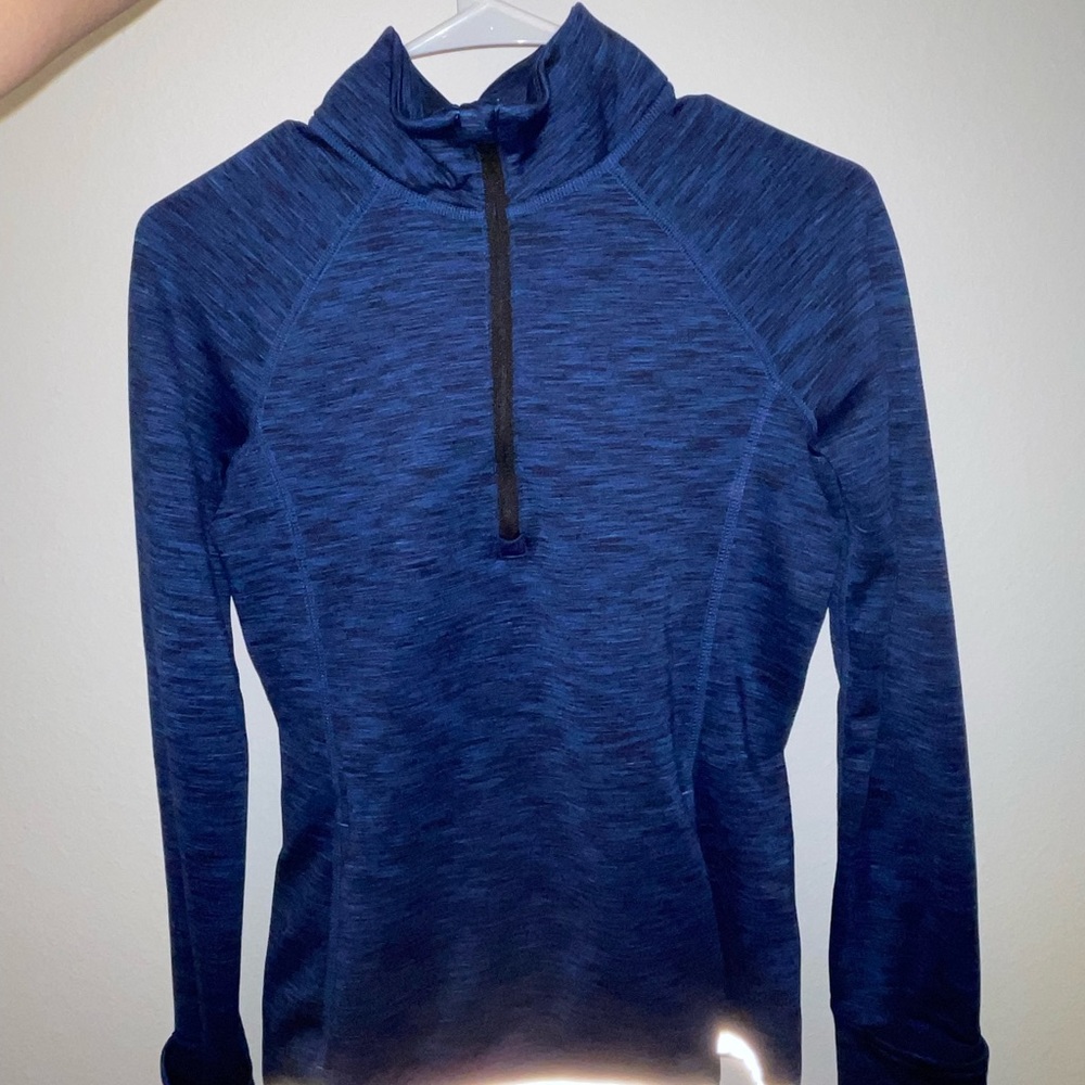Gap sweatshirt